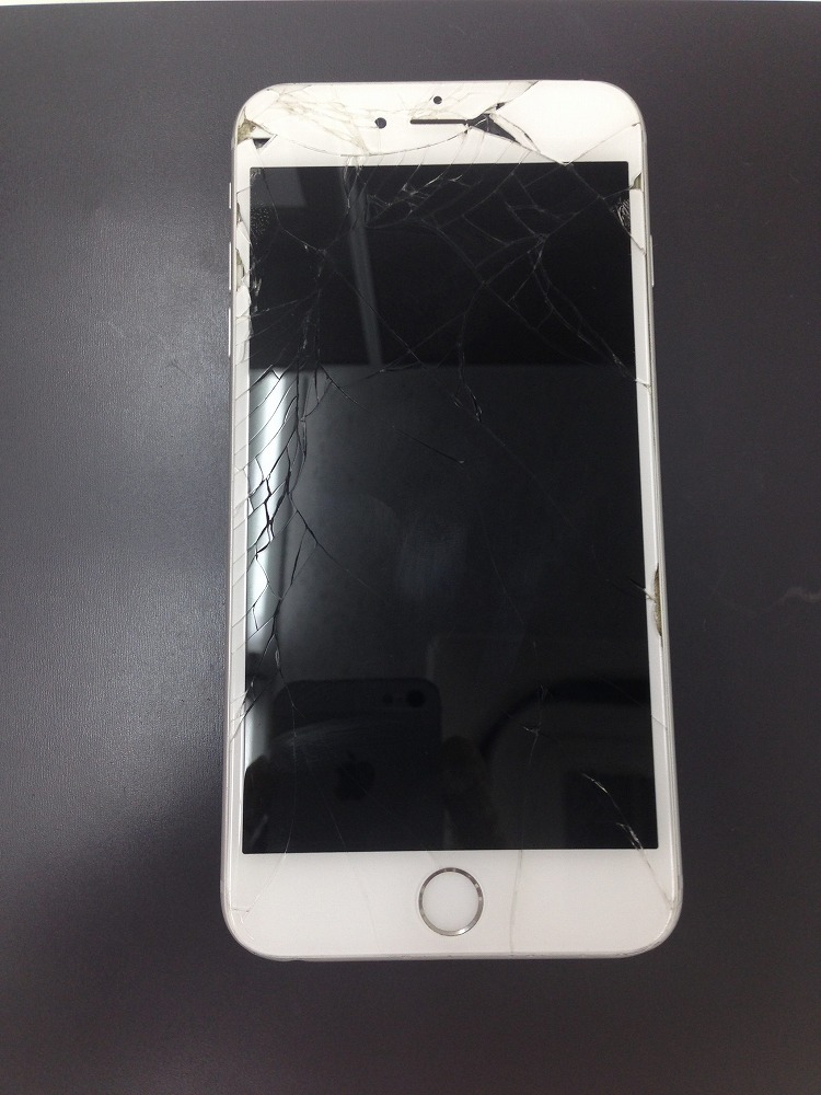 iPhone6Plusのガラス＋液晶交換修理　写真1