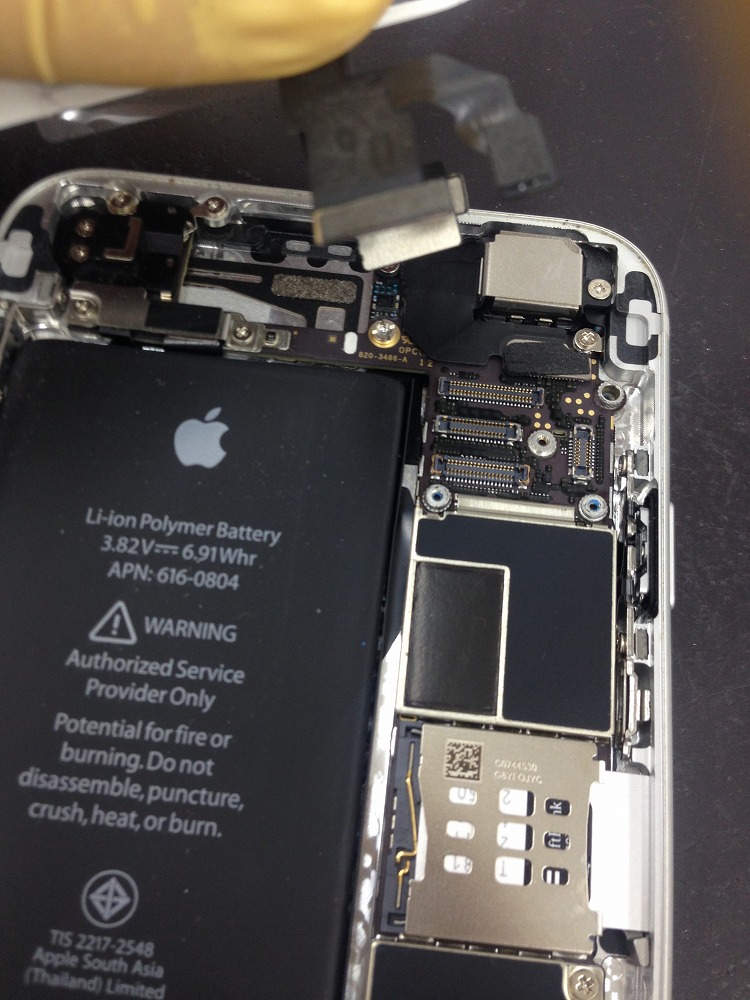 iPhone6画面修理模様