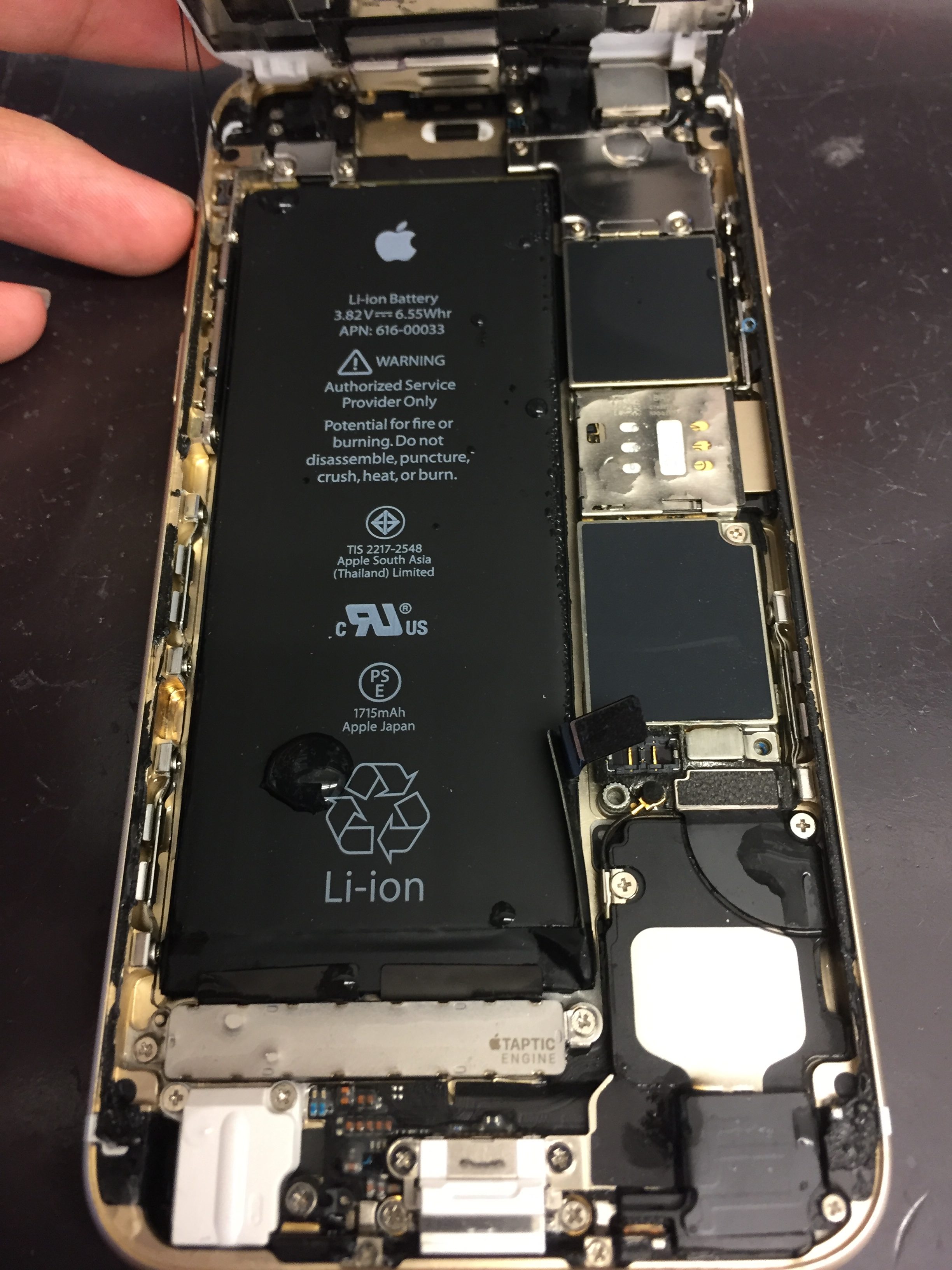 iPhone6s内部に水浸入