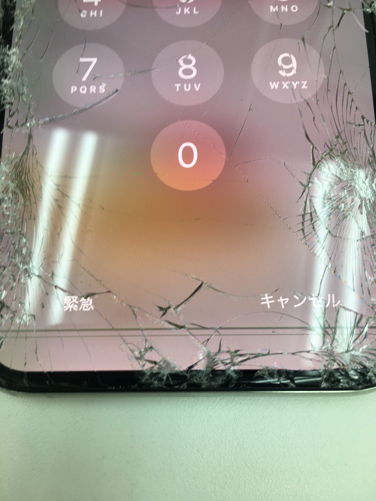 iPhoneXs画面交換前４
