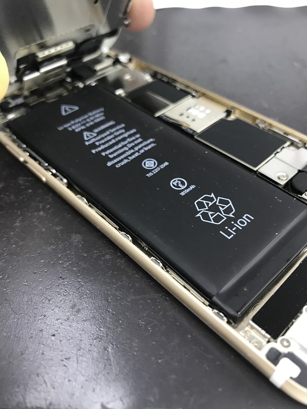 アイフォン6バッテリー膨張修理修理中