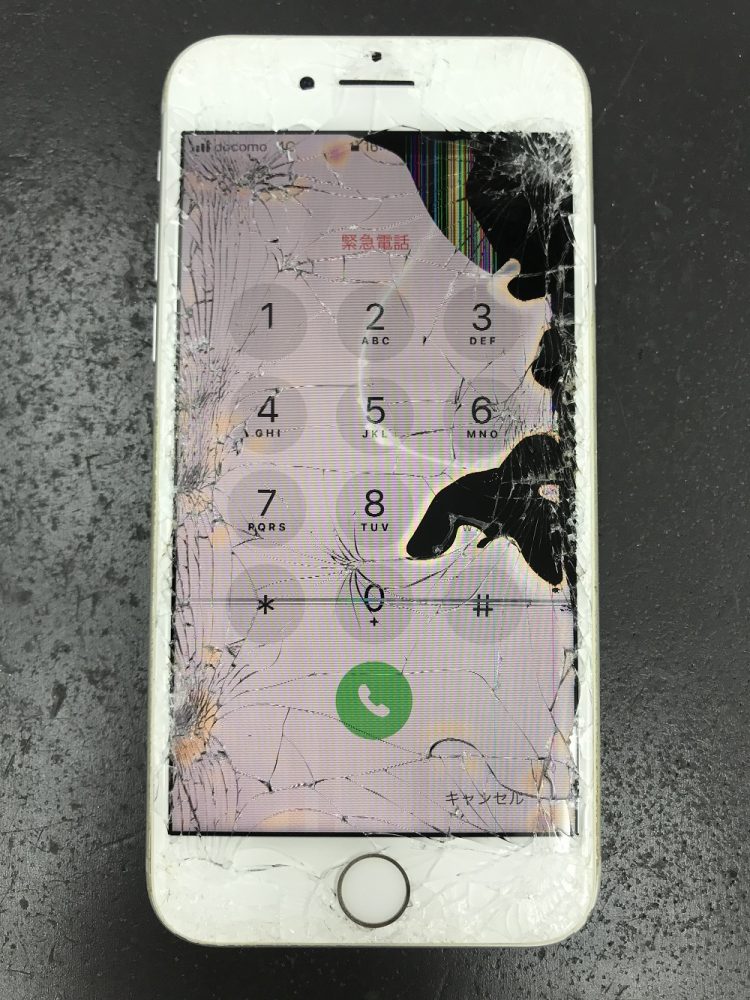 iPhone8画面交換修理前写真1