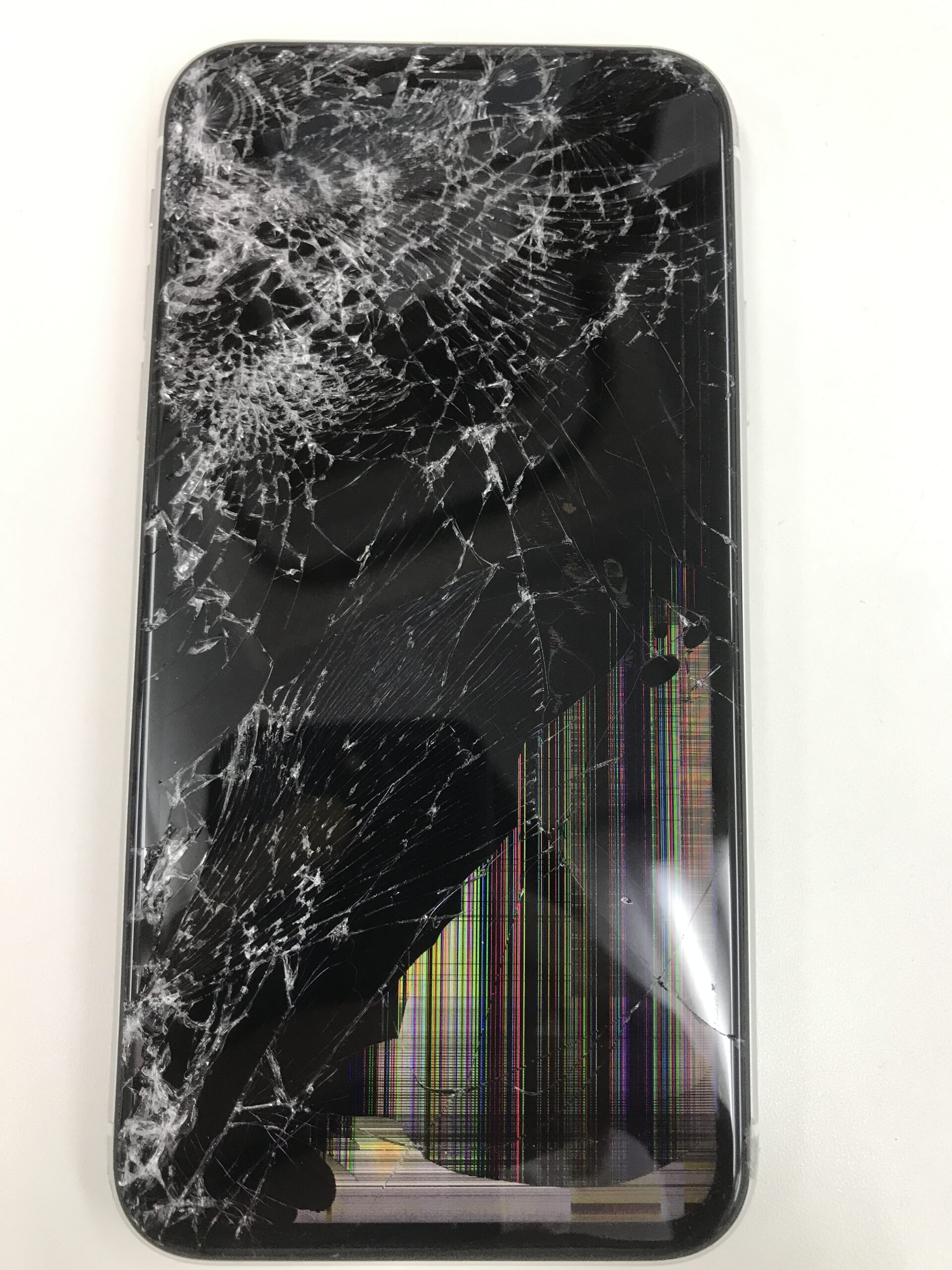 iPhone11ガラス液晶交換修理